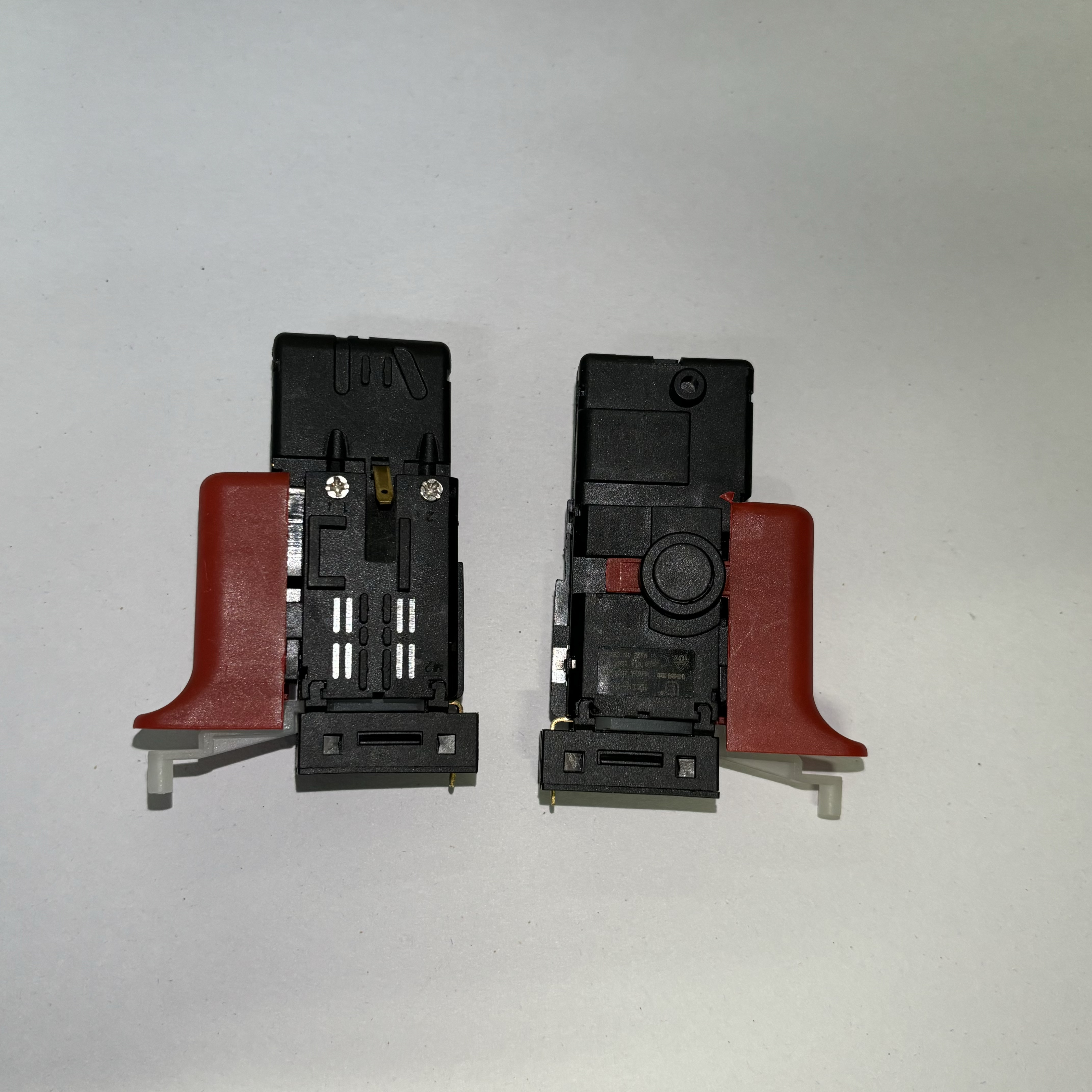 Выключатель  №326  перфоратор BOSCH  HOZ