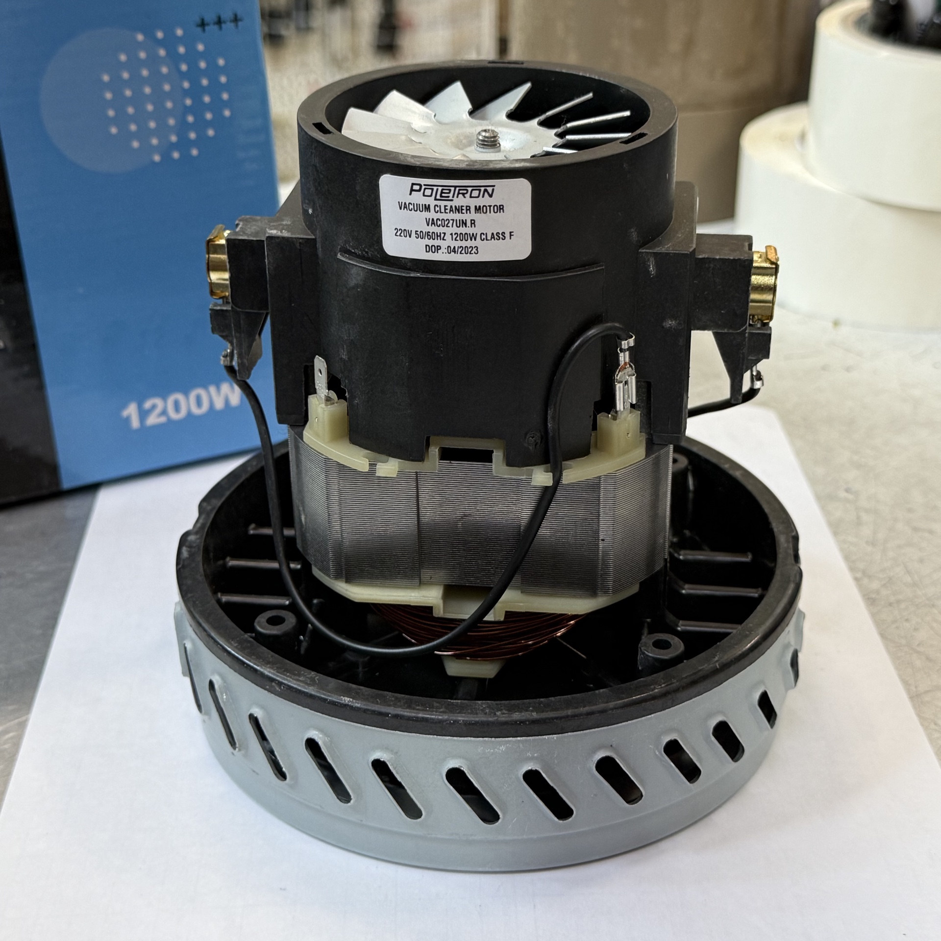 Двигатель моющего пылесоса 1200W POLETRON (H=142, D=147мм)  VAC027UN